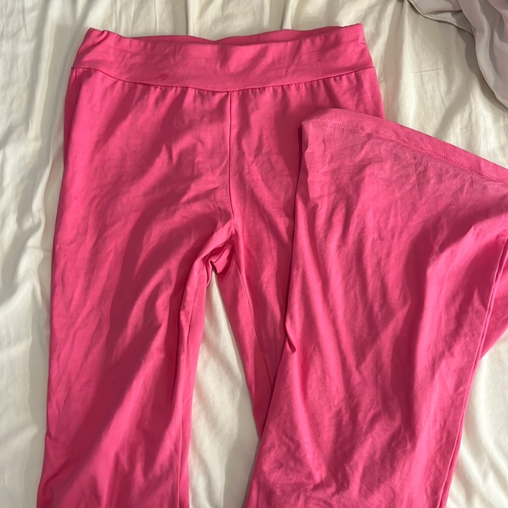 Hot pink flare leggings